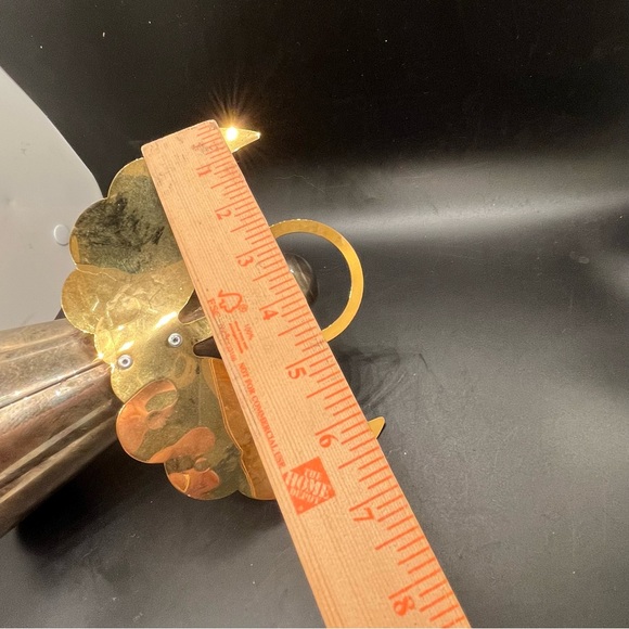 Christmas Brass Angel Holding Tapered Candlestick Holder Vintage Made Hong Kong - Picture 15 of 16